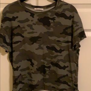 Ladies ZARA CAMO PRINT TEE SMALL